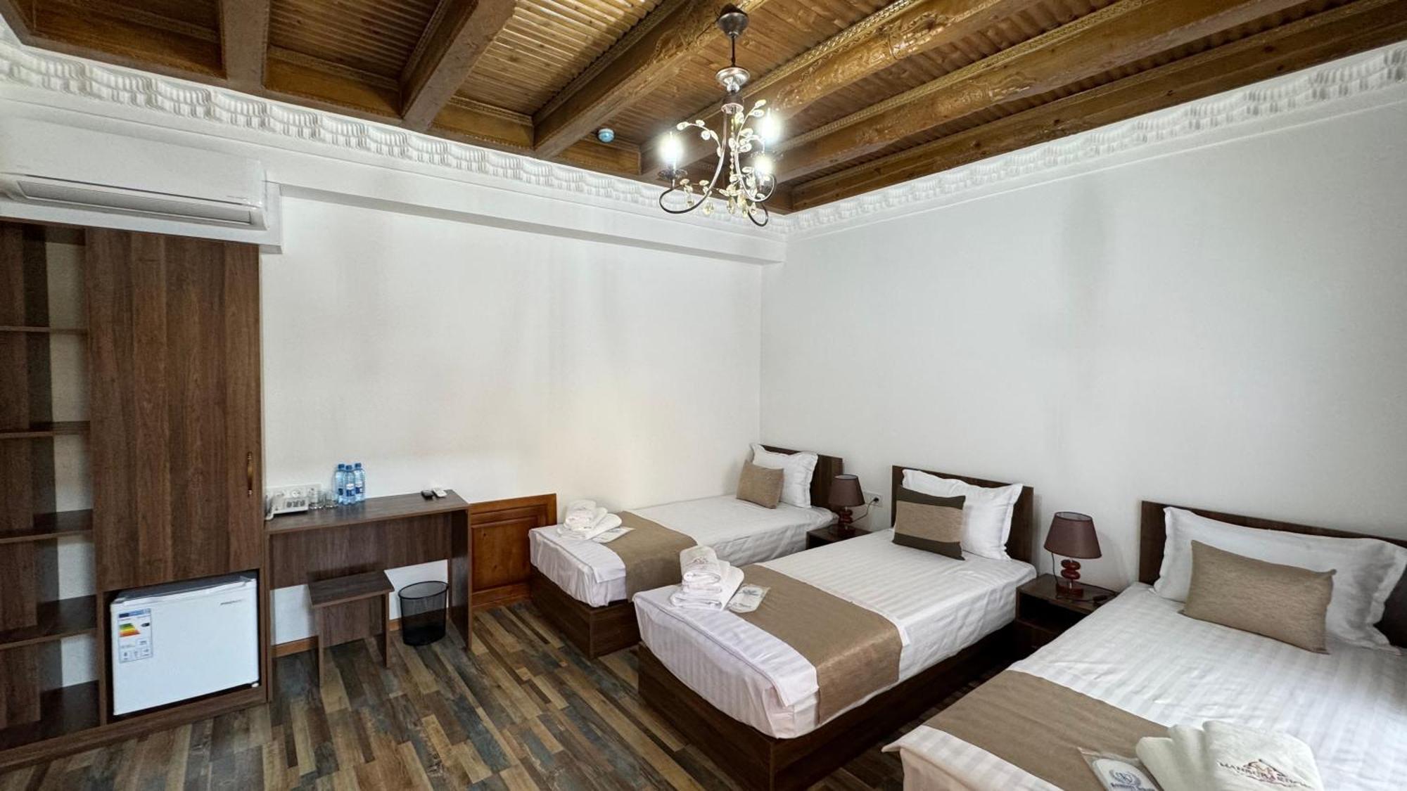 Mahbubakhon Guest House In Old City 布哈拉 外观 照片